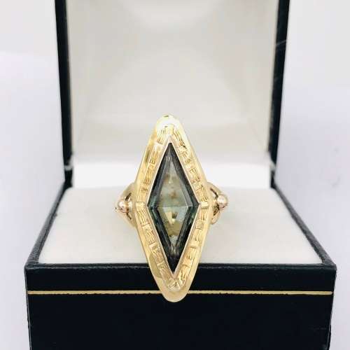 *SOLID Y/GOLD TOURMALINE RING* UNIQUE TRILLION CUT!