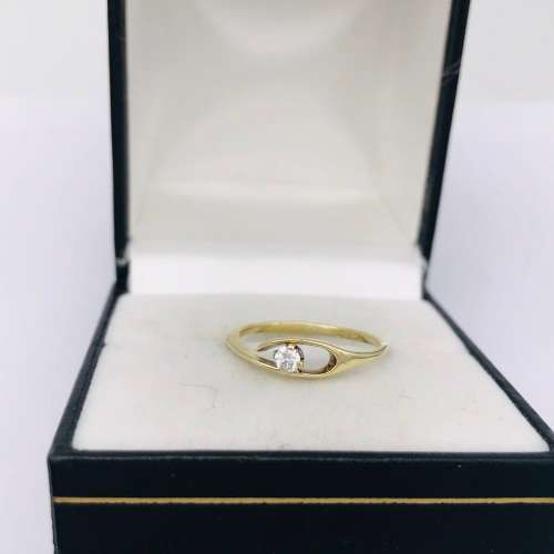 *9CT GOLD SPLIT CYCLOPS DIAMOND RING* R1 BIDS