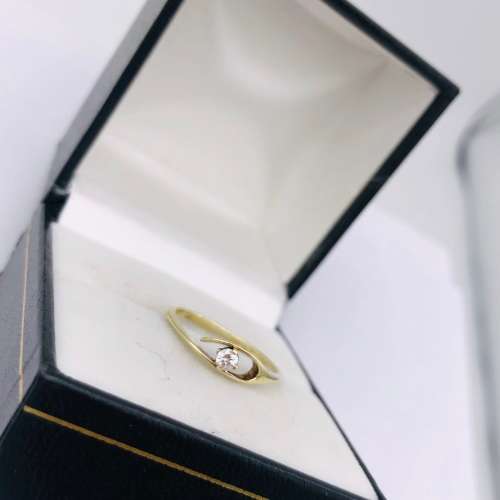 *9CT GOLD SPLIT CYCLOPS DIAMOND RING* R1 BIDS