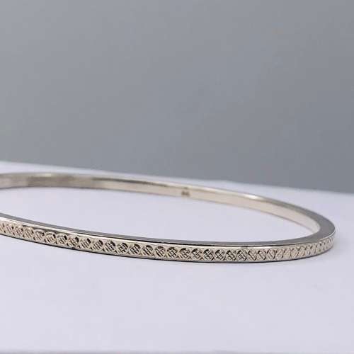 *PURE SILVER SCALED BANGLE * BEAUTIFUL GIFT!!