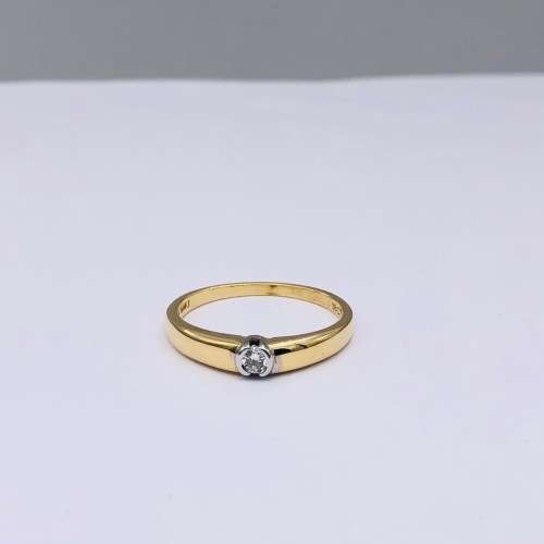 *18CT GOLD DIAMOND CYCLOPS RING* R1 BIDS