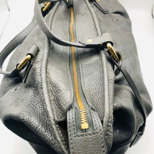 *LUXURY LOUIS VUITTON LEATHER HANDBAG* EXCELLENT CONDITION!!!