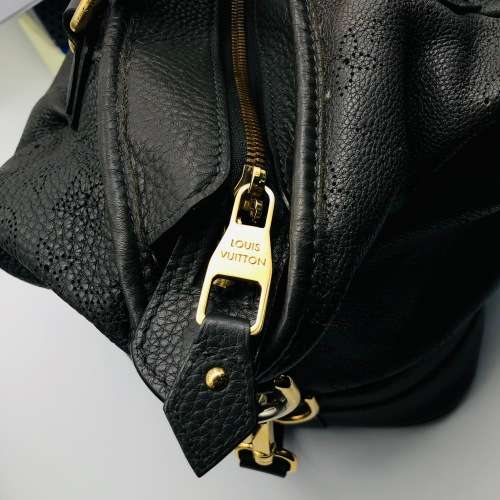 *LUXURY LOUIS VUITTON LEATHER HANDBAG* EXCELLENT CONDITION!!!