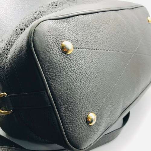 *LUXURY LOUIS VUITTON LEATHER HANDBAG* EXCELLENT CONDITION!!!