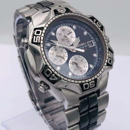*SEIKO SQ100 CHRONOGRAPH MENS WATCH* R1 BIDS