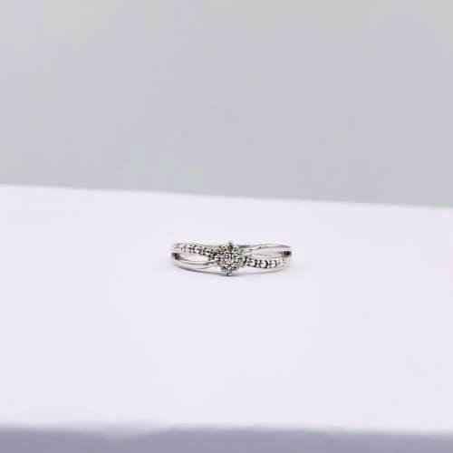*NWJ WHITE GOLD INFINITY CLUSTER DIAMOND RING* R1 BIDS