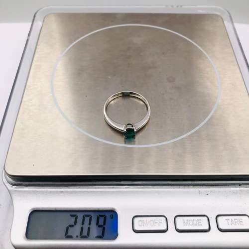 *NWJ WHITE GOLD EMERALD RING* R1 BIDS!