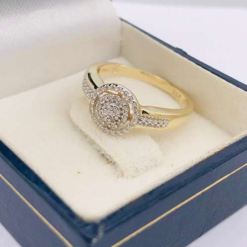 *SOLID GOLD DIAMOND HALO CLUSTER RING* R1 BIDS