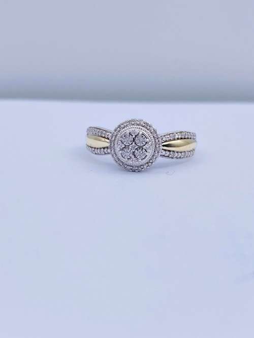 *0.30CT TWO-TONE DIAMOND HALO CLUSTER RING* R1 BIDS!