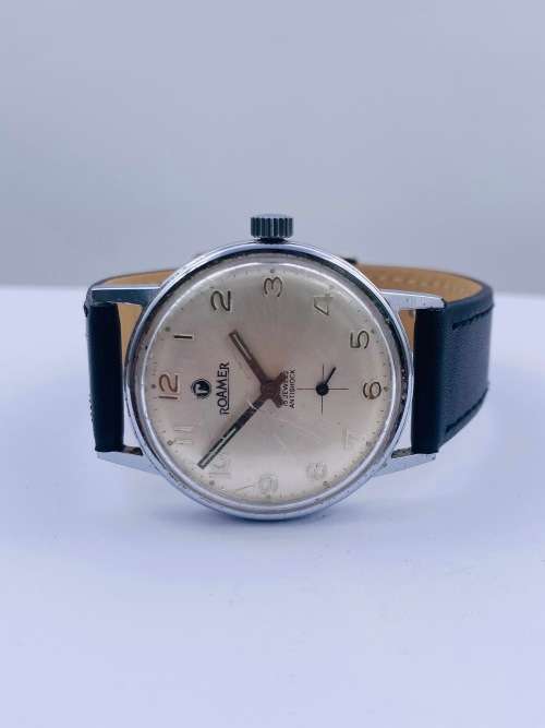*ROAMER 15 JEWELS MANUAL WIND VINTAGE WATCH* R1 BIDS