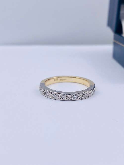 *18CT CHUNKY DIAMOND ETERNITY RING* R1 BIDS!