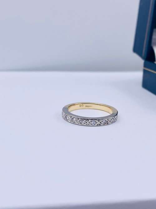 *18CT CHUNKY DIAMOND ETERNITY RING* R1 BIDS!