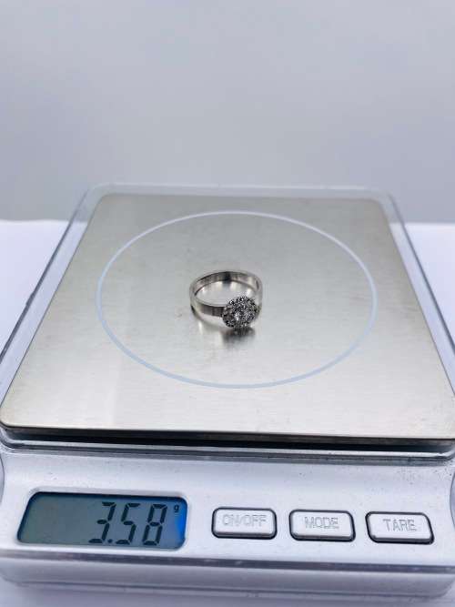*0.52CT WHITE GOLD PINWHEEL CLUSTER DIAMOND RING* R1 BIDS!