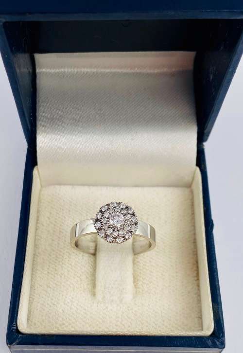 *0.52CT WHITE GOLD PINWHEEL CLUSTER DIAMOND RING* R1 BIDS!