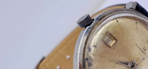 *BEAUTIFUL VELONA AUTOMATIC VINTAGE* R1 BIDS!