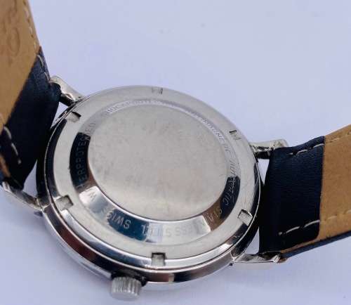 *BEAUTIFUL VELONA AUTOMATIC VINTAGE* R1 BIDS!