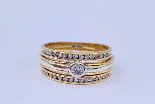 *0.40CT DIAMOND TRINITY ETERNITY DIAMOND RING* 0.40CT DIAMONDS!