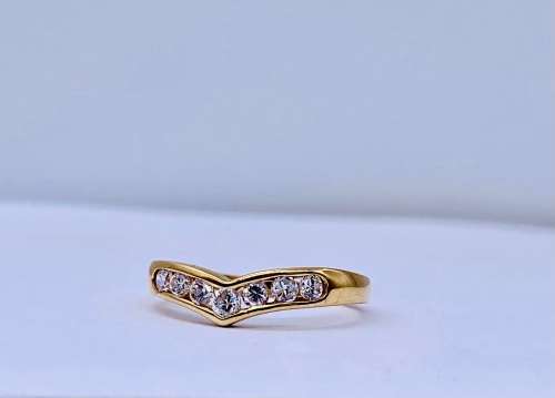*SOLID GOLD V CUBIC ETERNITY RING* R1 BIDS