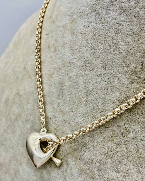 *SOLID SILVER BELCHER HEART CLASP NECKLACE* R1 BIDS!
