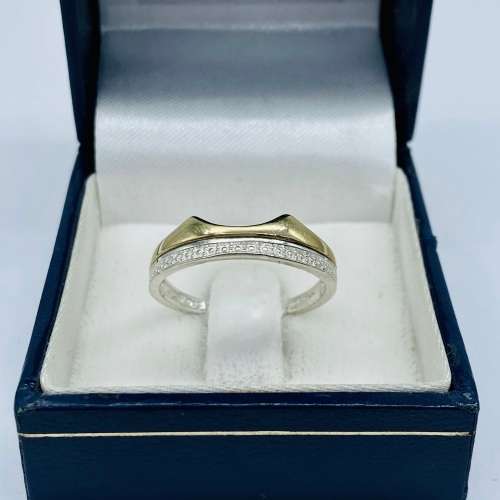 *9CT GOLD TWO-TONE CROWN RING* R1 BIDS!!!