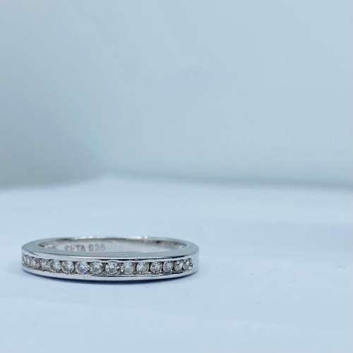 *SOLID SILVER CUBIC ETERNITY RING - BEAUTIFUL* R1 BIDS