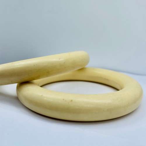*BEAUTIFUL VINTAGE IVORY BANGLES* ETHICALLY SOURCED!