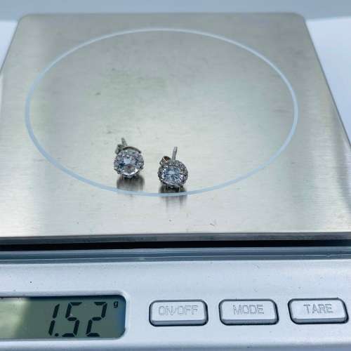 *SILVER CUBIC CLUSTER EARRINGS *R1 BIDS!