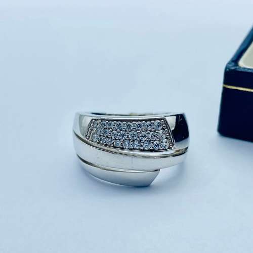 *LARGE SILVER CUBIC CLUSTER RING* R1 BIDS