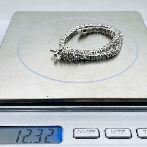 *BEAUTIFUL 925 SILVER TENNIS BRACELET* R1 BIDS!