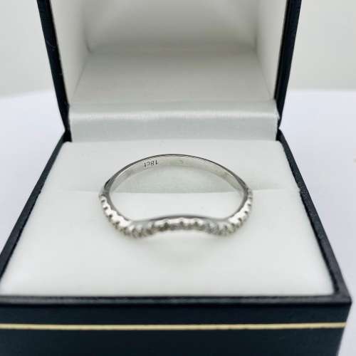 *18CT WHITE GOLD DIAMOND RIPPLE ETERNITY RING* R1 BIDS!!!