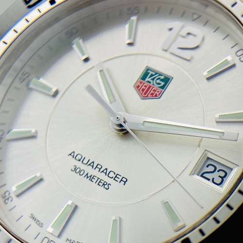 *TAG HEUER AQUARACER 300M LUXURY SWISS WATCH* R1 BIDS !