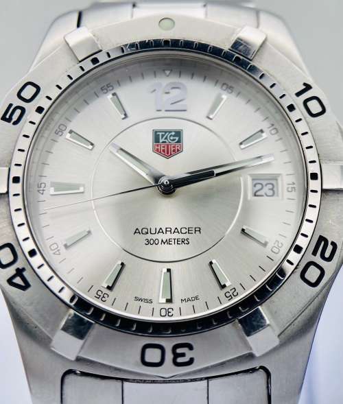 *TAG HEUER AQUARACER 300M LUXURY SWISS WATCH* R1 BIDS !