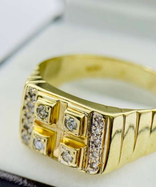*LARGE DIAMOND MENS YELLOW GOLD RING* R1 BIDS