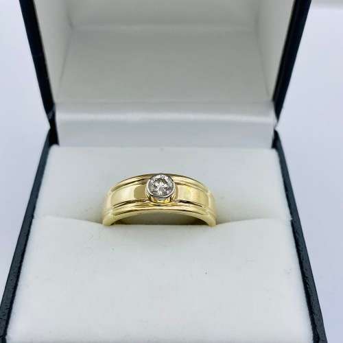 *SOLID YELLOW GOLD DIAMOND CYCLOPS RING* R1 BIDS!