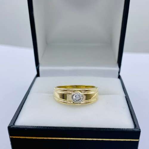 *SOLID YELLOW GOLD DIAMOND CYCLOPS RING* R1 BIDS!