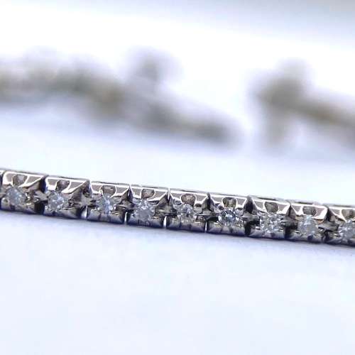 *WHITE GOLD & DIAMOND TENNIS BRACELET* BEAUTIFULLY MADE!