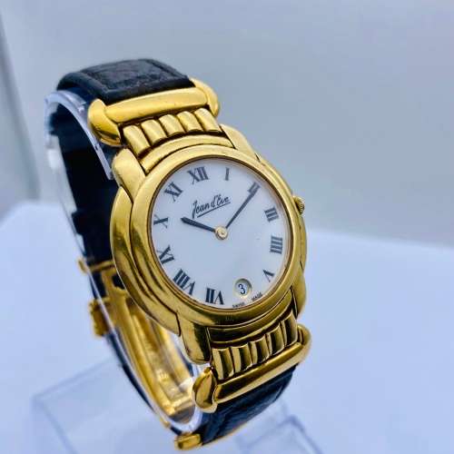 *JEAN D'EVE SWISS GOLD WATCH* R1 BIDS!