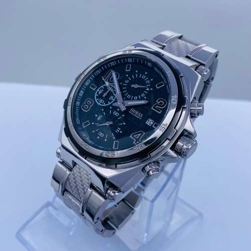 *GUESS CHRONOGRAPH LUXURY MENS WATCH* R1 BIDS!!!