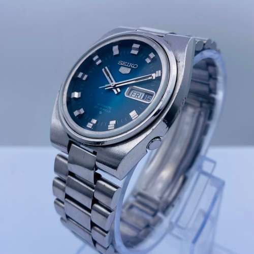 *SEIKO 5 AUTOMATIC DAY-DATE WATCH*R1 BIDS