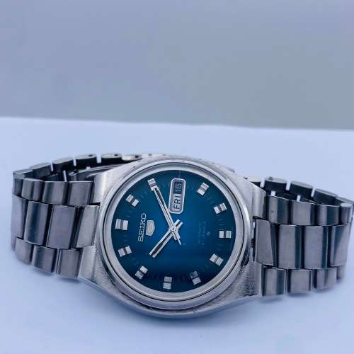 *SEIKO 5 AUTOMATIC DAY-DATE WATCH*R1 BIDS
