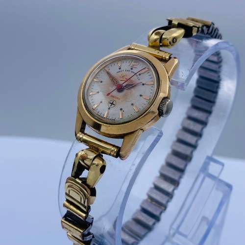 *BEAUTIFUL SWISS LOWAN PRIMA GOLD VINTAGE WATCH* R1 BIDS