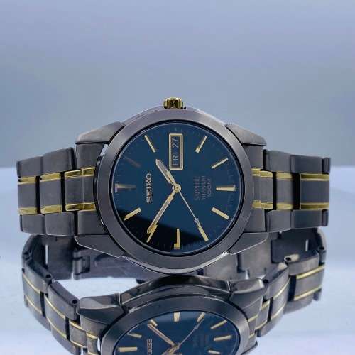 *EXCELLENT SEIKO SAPPHIRE TITANIUM TWO-TONE MENS WATCH* R1 BIDS!!!