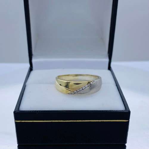 *WHITE and YELLOW GOLD DIAMOND CHANNEL RING* R1 BIDS!