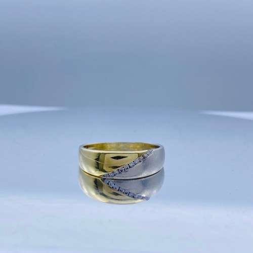 *WHITE and YELLOW GOLD DIAMOND CHANNEL RING* R1 BIDS!