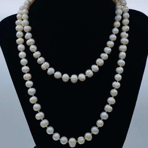 *BEAUTIFUL SALTWATER PEARL LUXURY LADIES NECKLACE* R1 BIDS!