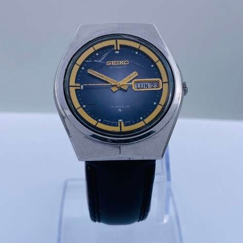 *STUNNING SEIKO AUTOMATIC DAY-DATE MENS DRESS WATCH* R1 BIDS!!!