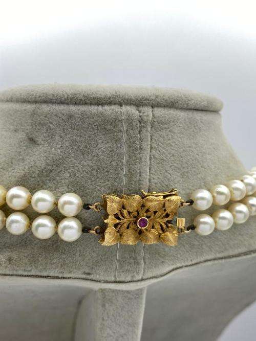 *18CT GOLD SALTWATER PEARL NECKLACE* R1 BIDS!