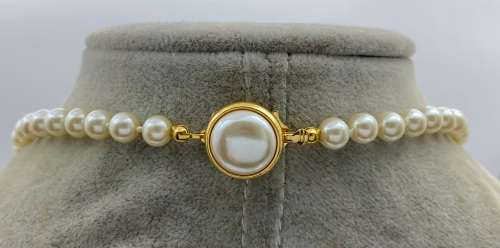*14CT GOLD SALTWATER PEARL NECKLACE* R1 BIDS!