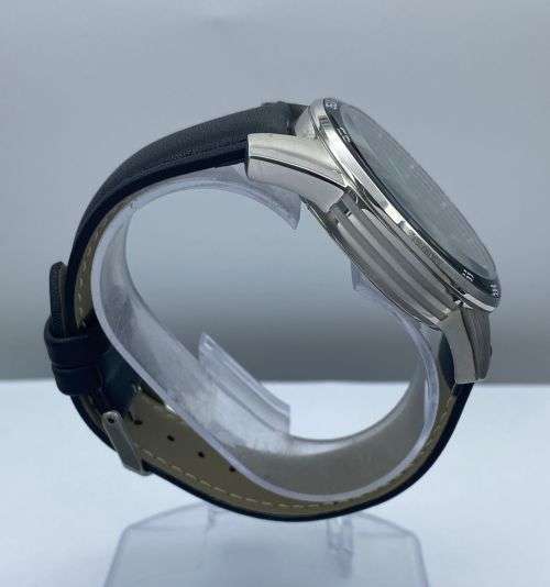 *STERLING CARBON  CHRONOGRAPH MENS WATCH* R1 BIDS!