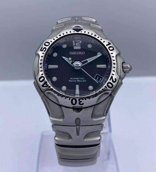 ***COLLECTORS SEIKO KINETIC AUTO RELAY MENS WATCH**** R1 BIDS!!!